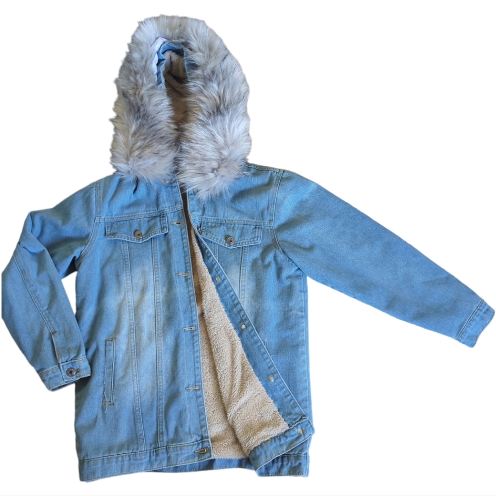 NWOT Hekka Hooded Denim Jacket. Small